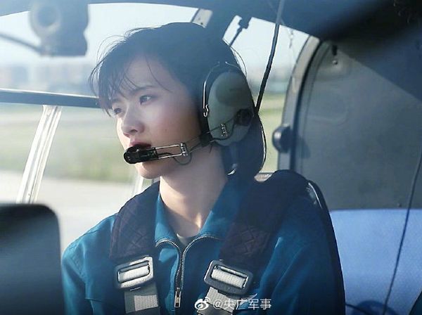 Keren, Penampilan 10 Pilot Wanita China Pertama Saat Latihan Terbang Solo