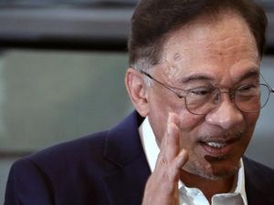 Anwar Ibrahim Klaim Pemerintahan PM Muhyiddin Telah Jatuh Anwar Ibrahim Klaim Pemerintahan PM Muhyiddin Telah Jatuh