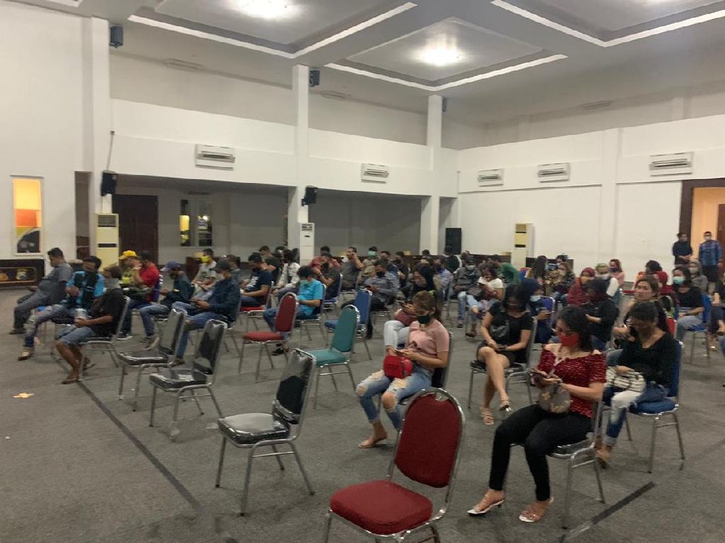 Tempat Hiburan Malam di Surabaya Dirazia, 9 Orang Reaktif Tempat Hiburan Malam di Surabaya Dirazia, 9 Orang Reaktif