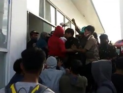 Ribut-ribut Aksi Mahasiswa IAIN Parepare