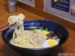 Sensasi Makan Sai Ramen, Kuliner Berkonsep Bar yang Viral