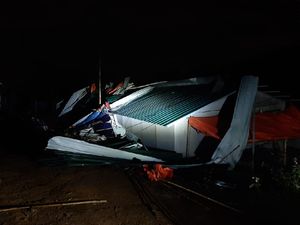 20 Unit Huntara Korban Longsor di Bogor Ambruk Disapu Angin Kencang