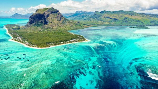 Foto: Air Terjun Bawah Laut yang Unik