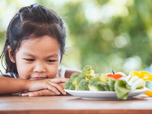 7 Penyebab Anak Mogok Makan dan Cara Mengatasinya 7 Penyebab Anak Mogok Makan dan Cara Mengatasinya