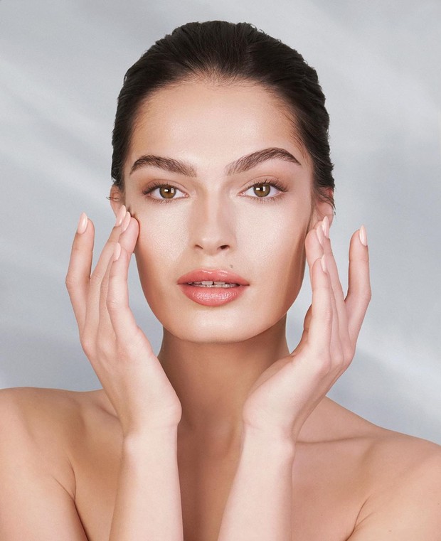 5 Langkah Simple Bikin Makeup Glowing Sepanjang Hari 5 Langkah Simple Bikin Makeup Glowing Sepanjang Hari