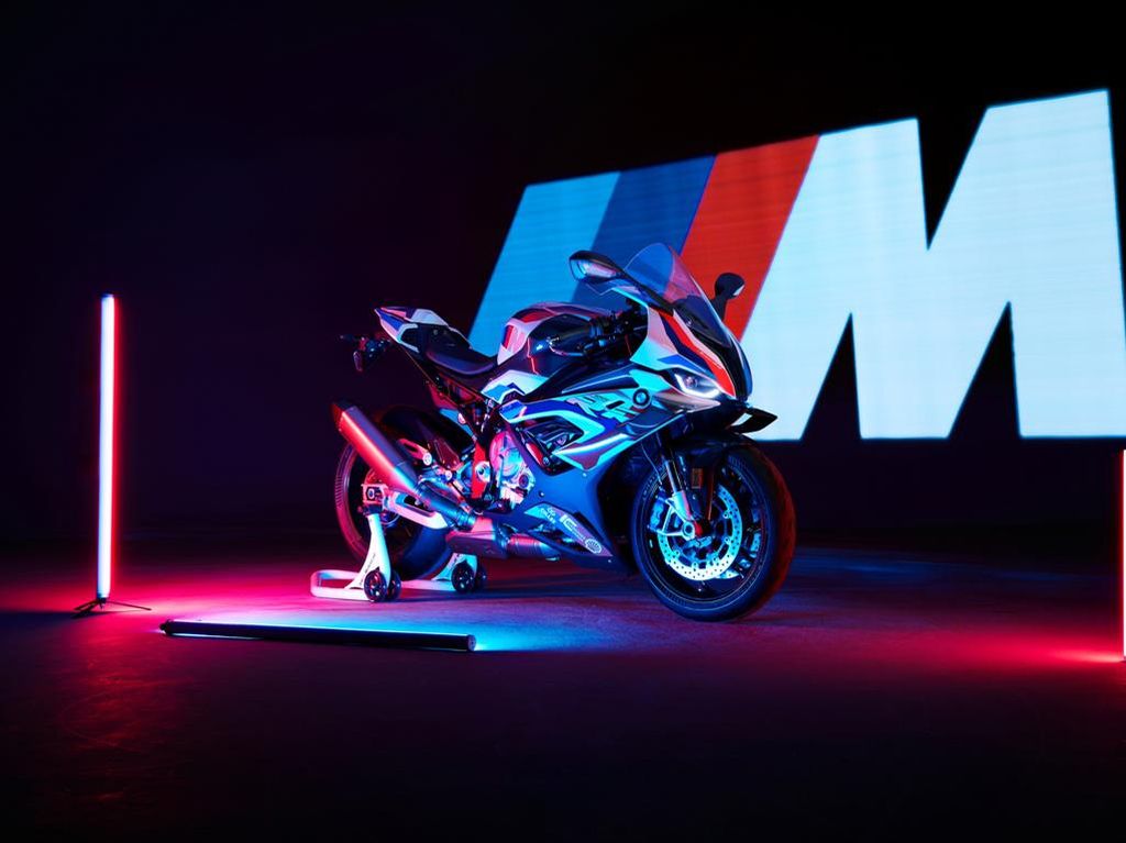 Ketika Divisi Mobil Balap BMW Bikin Motor Sport Fairing Ketika Divisi Mobil Balap BMW Bikin Motor Sport Fairing