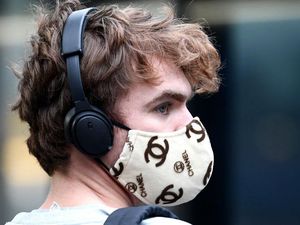 Kasus Corona Terus Turun, Selandia Baru Cabut Kebijakan Wajib Masker