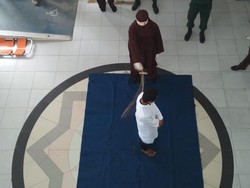 Punggung Pemerkosa Anak di Aceh Lecet Berat, Cambuk Disetop di Sabetan Ke-52