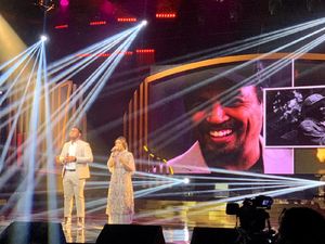 Kemeriahan HUT Insert 17th Anniversary