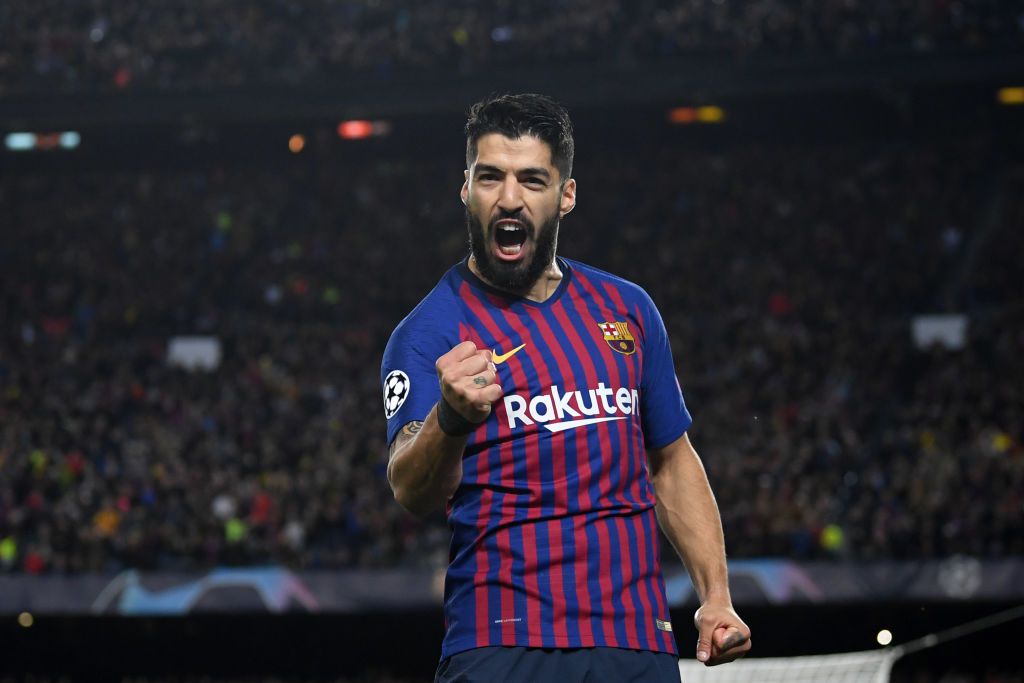 BARCELONA, SPAIN - FEBRUARY 07:  Luis Suarez of FC Barcelona celebrates after scoring the opening goal during the Copa del Rey semi-final second leg match between FC Barcelona and Atletico de Madrid at Camp Nou on February 7, 2017 in Barcelona, Spain.  (Photo by Alex Caparros/Getty Images)