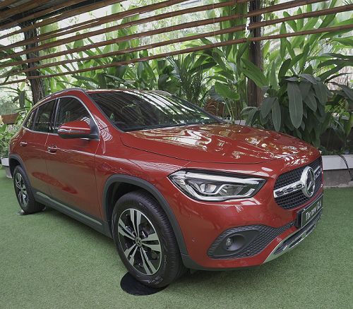 Mercedes-Benz Distribution Indonesia meluncurkan GLA 200 Progressive Line dan GLB 200 Progressive Line secara virtual pada 24 September 2020.