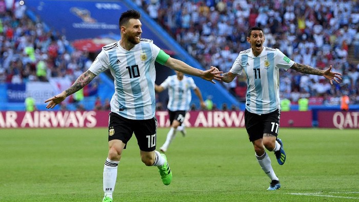 KAZAN, RUSSIA - JUNE 30:  Lionel Messi of Argentina celebrates after teammate Gabriel Mercado scores their teams second goal during the 2018 FIFA World Cup Russia Round of 16 match between France and Argentina at Kazan Arena on June 30, 2018 in Kazan, Russia.  (Photo by Shaun Botterill/Getty Images)
