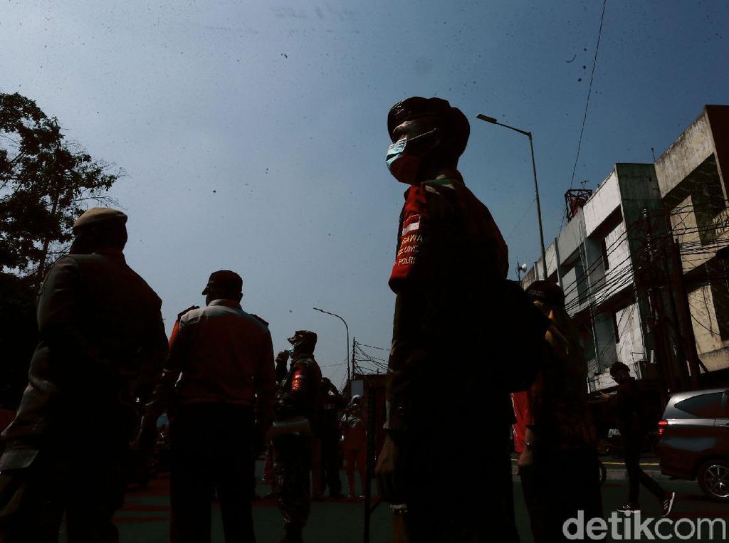 Polisi: Banyak Warga Pekanbaru Abaikan Protokol Kesehatan Corona Polisi: Banyak Warga Pekanbaru Abaikan Protokol Kesehatan Corona
