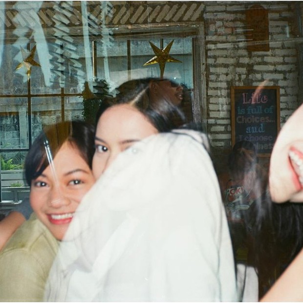 Amel Carla, Hanggini, persahabatan artis, artis cilik Amel Carla