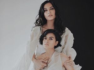 Intip Pesona Ibu dan Anak Artis saat Pemotretan, Kompak Bak Kakak Beradik