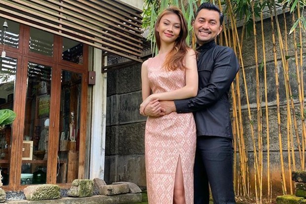 8 Potret Akrab Selebriti Dan Anaknya Yang Sudah Remaja 8 Potret Akrab Selebriti Dan Anaknya Yang Sudah Remaja