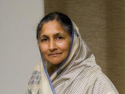 55 Tahun Jadi Ibu Rumah Tangga, Wanita Ini Mendadak Kaya dan Jadi Politisi 55 Tahun Jadi Ibu Rumah Tangga, Wanita Ini Mendadak Kaya dan Jadi Politisi