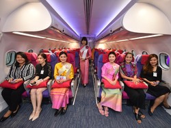 Maskapai Thailand Ajak Wisatawan Jadi Pramugari dalam Sehari