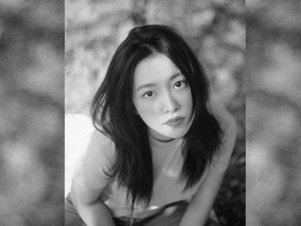 foto hitam putih Yeri RED VELVET