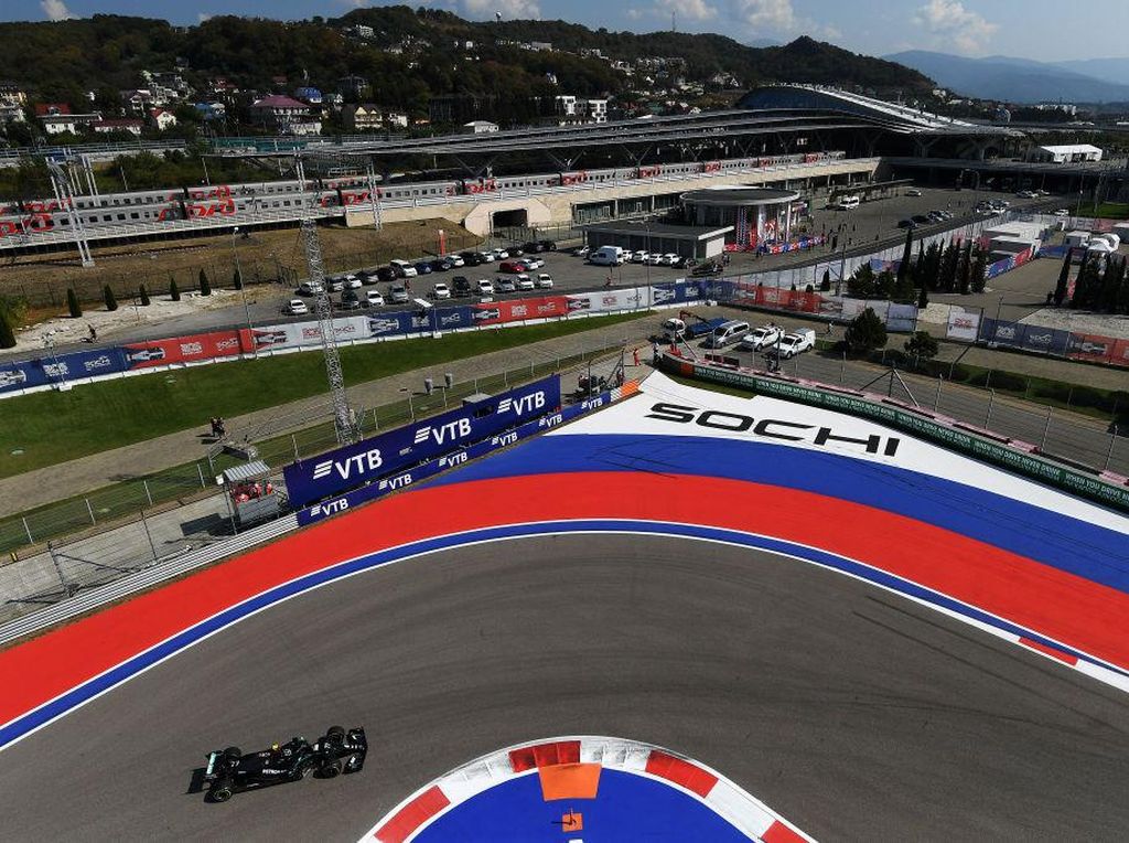 FP1 Formula 1 GP Rusia: Bottas Tercepat, Hamilton Terdampar di Posisi 19