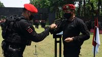 Danjen Kopassus Terima Brevet Anti Teror
