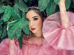 Busana Gisel Menerawang Bikin Netizen Terbayang-bayang