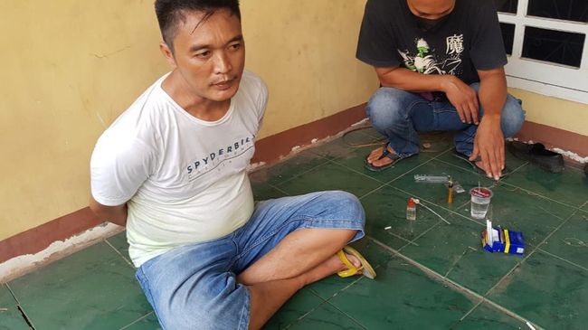 Oknum ASN di Prabumulih Tertangkap Tangan Pesta Sabu di Rumah Kosong Oknum ASN di Prabumulih Tertangkap Tangan Pesta Sabu di Rumah Kosong