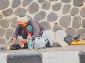 Mantul! Ibu Beybi, ODGJ yang Jago Masak