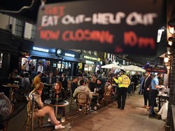 Inggris Terapkan Jam Malam, Pub dan Bar Terancam Mati