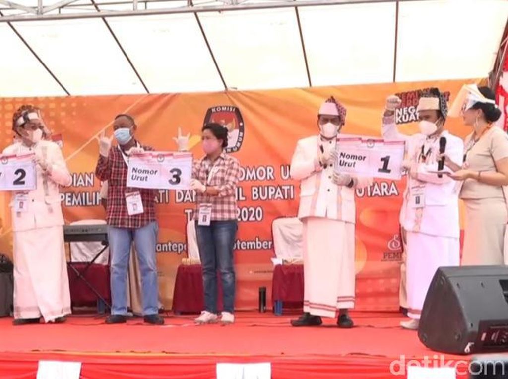 KPU Toraja Utara Tetapkan Nomor Urut 3 Paslon Cabup KPU Toraja Utara Tetapkan Nomor Urut 3 Paslon Cabup