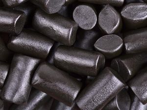 Pria Ini Tewas karena Terlalu Banyak Makan Permen Akar Manis