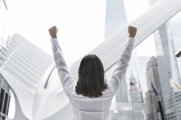 Karena bisa beradaptasi dengan baik, mengerjakan tanggung jawab dengan senang hati, dan terhindar dari burnout.