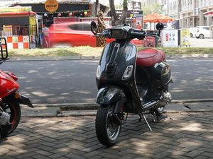 Potret Modifikasi Vespa Gading Marten Potret Modifikasi Vespa Gading Marten