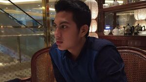 Gaya Kulineran Mumu Muklis, Satpam Ganteng Teman Dekat Julia Perez