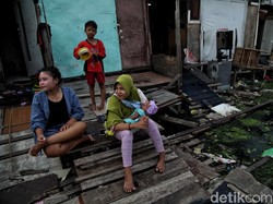 Kembalinya Angka Kemiskinan ke Dua Digit