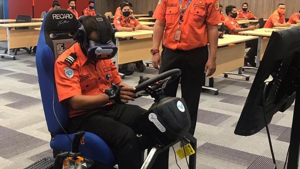 Pelatihan Petugas Pemadam Berbasis VR di Bandara