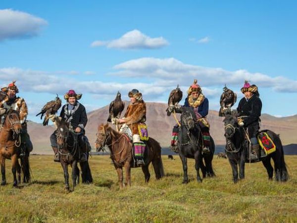Kisah Pemburu Elang yang Ikonik dari Mongolia