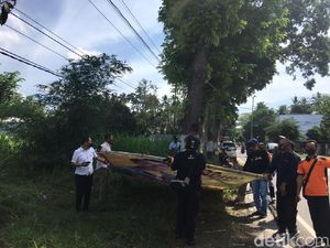 Bawaslu Blitar Copot Ribuan APK Sehari Jelang Masa Kampanye