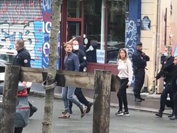 Video Penusukan di Dekat Eks Kantor Charlie Hebdo, 4 Orang Luka