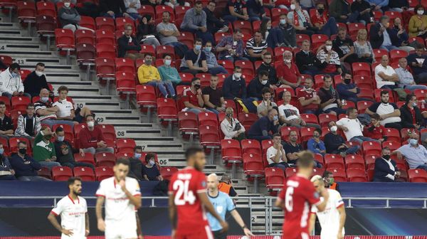 Potret Ribuan Penonton Penuhi Stadion Lagi di Piala Super Eropa