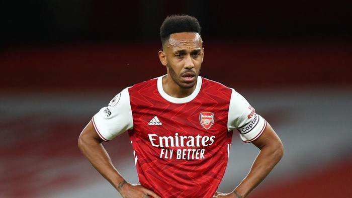LONDON, ENGLAND - SEPTEMBER 19: Pierre-Emerick Aubameyang of Arsenal reacts during the Premier League match between Arsenal and West Ham United at Emirates Stadium on September 19, 2020 in London, England. (Photo by Julian Finney/Getty Images)