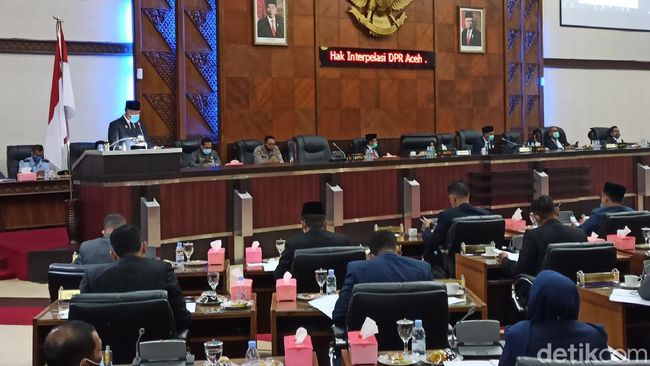 Dipertanyakan DPRA, Plt Gubernur Aceh Jawab Proyek Multiyears-Penanganan COVID Dipertanyakan DPRA, Plt Gubernur Aceh Jawab Proyek Multiyears-Penanganan COVID