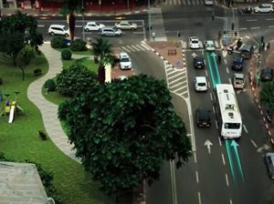 Canggih, Jalanan di Ibu Kota Israel Bisa Ngecas Bus Listrik yang Berjalan