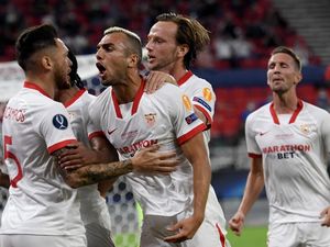 Lihat NIh! Sevilla Cetak Gol Keren Lewat 37 Operan