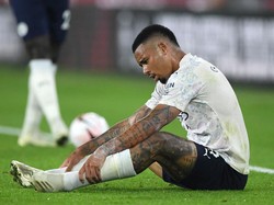 Kabar Buruk buat City, Gabriel Jesus & Kyle Walker Positif Corona