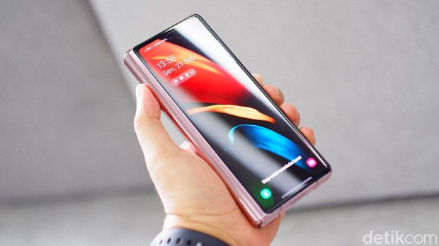 Galaxy Z Fold 2 Galaxy Z Fold 2