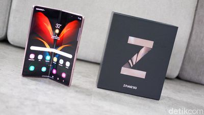 Rahasia Galaxy Z Fold2 Bisa Irit Baterai Meski Punya Layar Besar