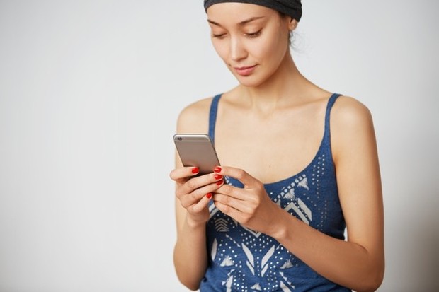 Ketagihan Media Sosial/ Sumber: Freepik.com Matikan notifikasi untuk aplikasi media sosial kamu untuk menghentikan ketergantungan agar tidak berlanjut.