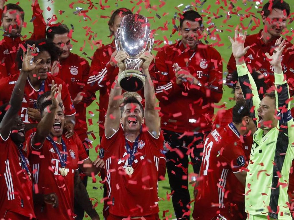 Bayern Sampai Tak Sempat Rayakan Juara Piala Super Eropa Bayern Sampai Tak Sempat Rayakan Juara Piala Super Eropa