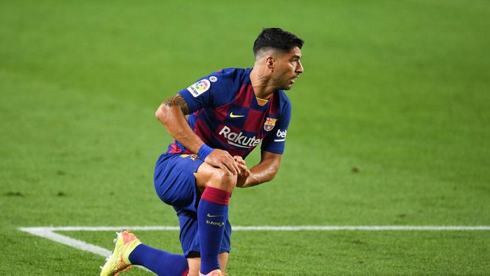 Luis Suarez BARCELONA, SPAIN - JUNE 30: Luis Suarez of FC Barcelona looks on during the Liga match between FC Barcelona and Club Atletico de Madrid at Camp Nou on June 30, 2020 in Barcelona, Spain. (Photo by David Ramos/Getty Images)